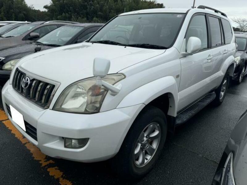 TOYOTA　LAND CRUISER PRADO