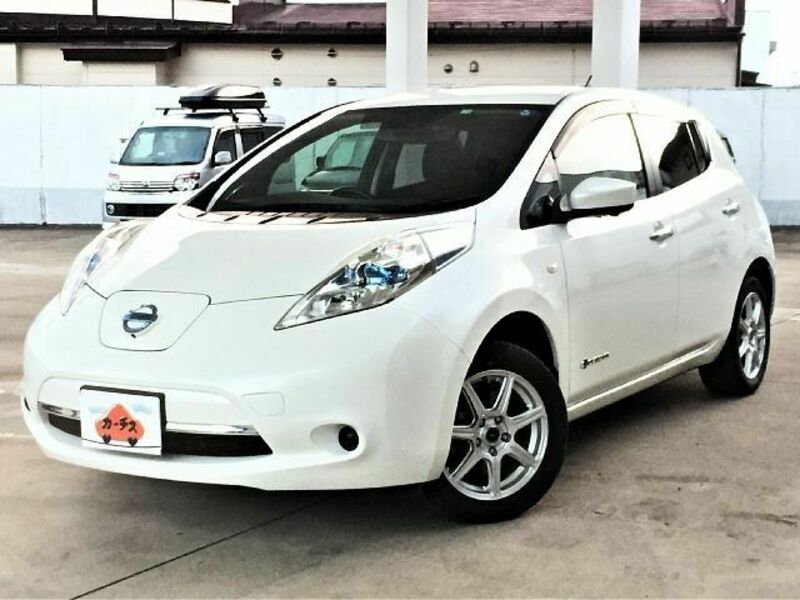 NISSAN　LEAF