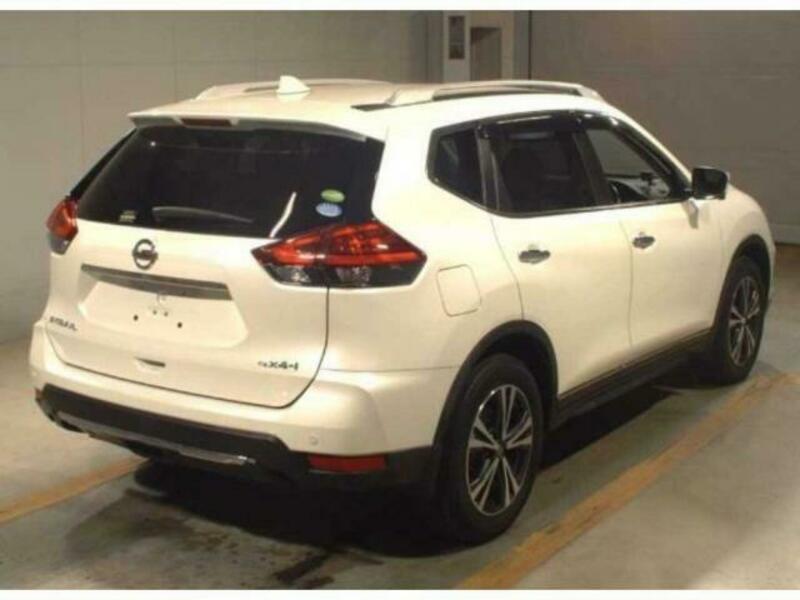 X-TRAIL-4