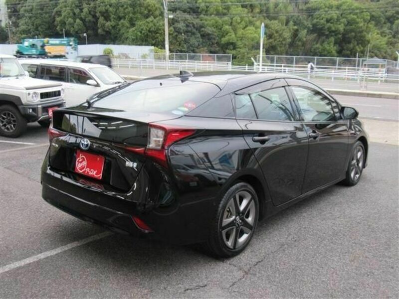 PRIUS-3