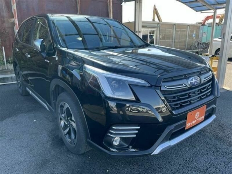 SUBARU　FORESTER