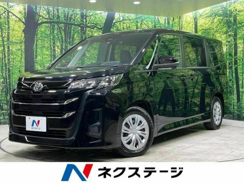 TOYOTA　NOAH