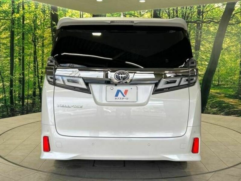 VELLFIRE-16