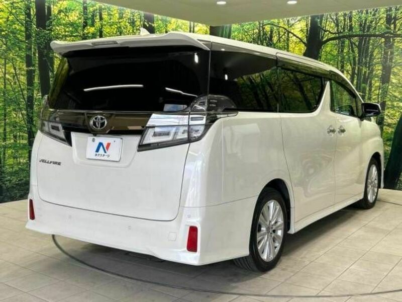 VELLFIRE-18