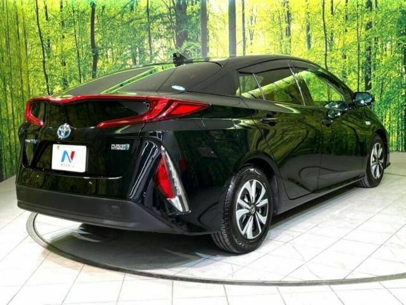 PRIUS PHV-17