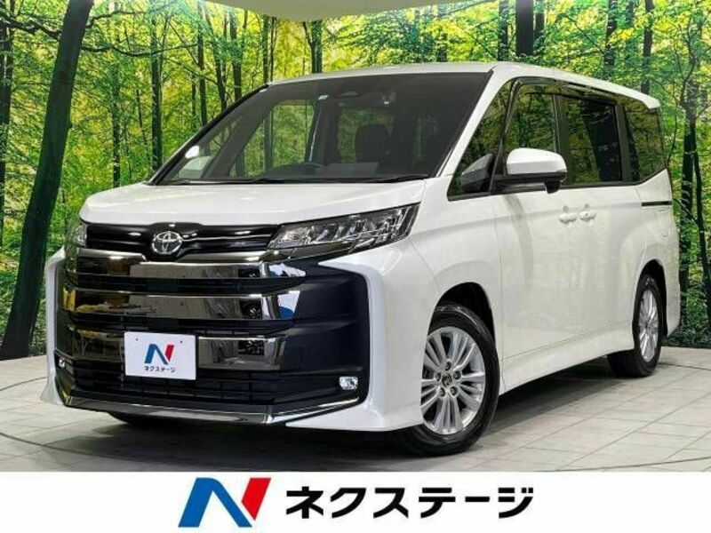 TOYOTA　NOAH