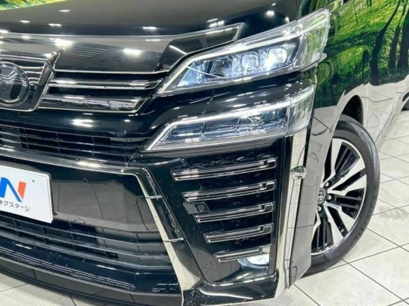 VELLFIRE-13