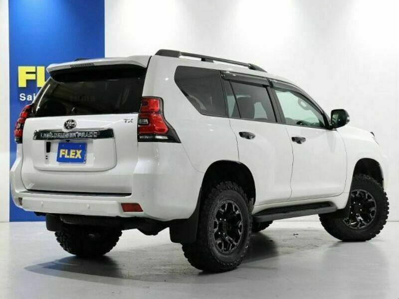 LAND CRUISER PRADO-5