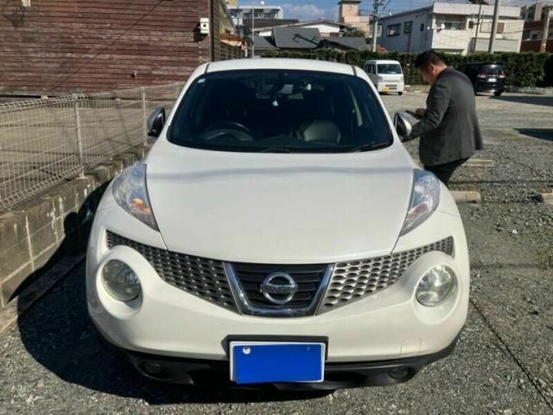 NISSAN　JUKE