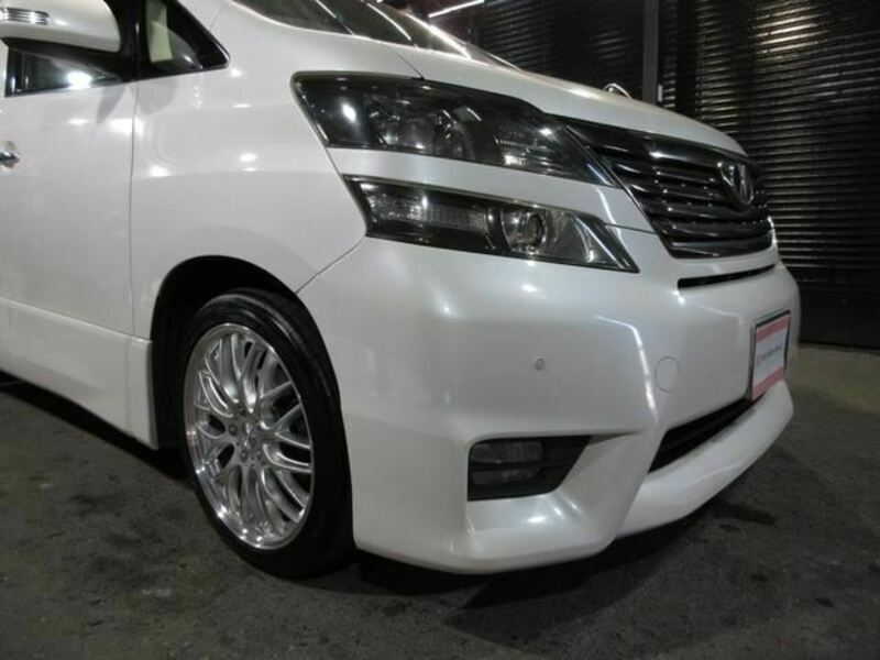 VELLFIRE-20