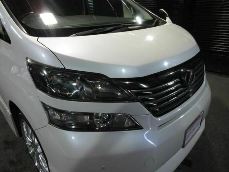 VELLFIRE-21