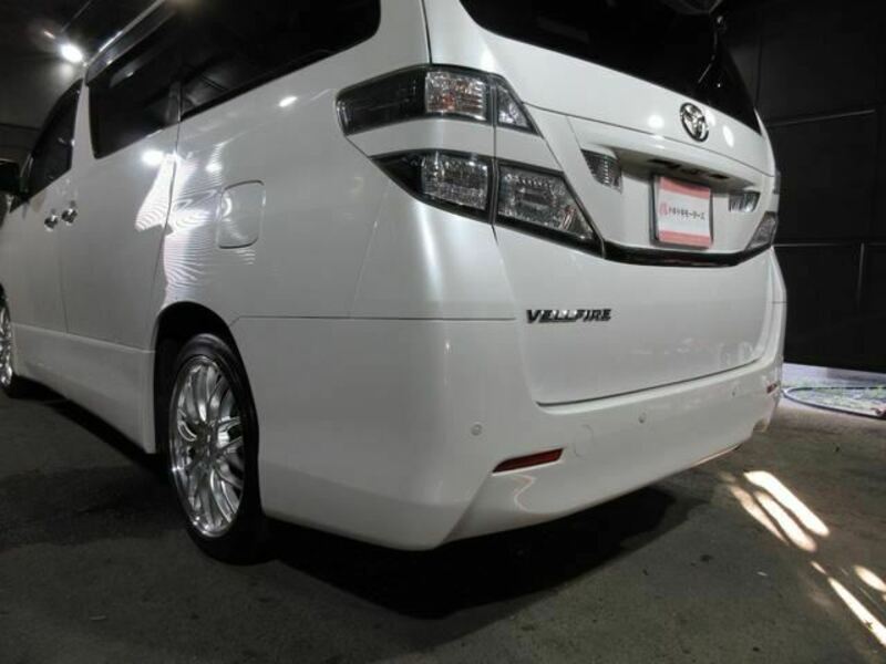 VELLFIRE-30