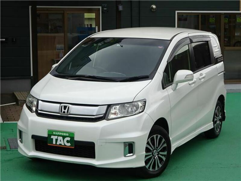 HONDA　FREED SPIKE