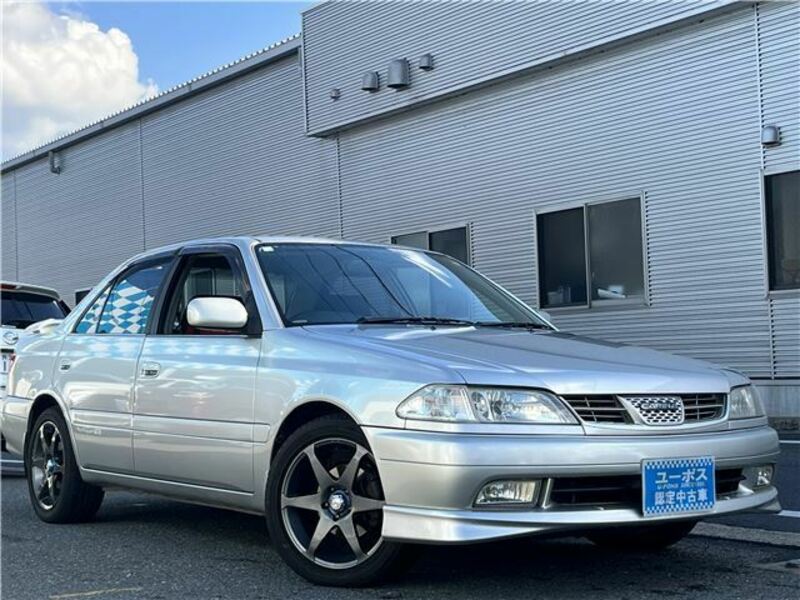 TOYOTA　CARINA