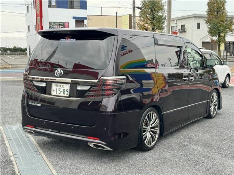 VELLFIRE-14