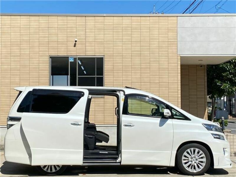 VELLFIRE-37