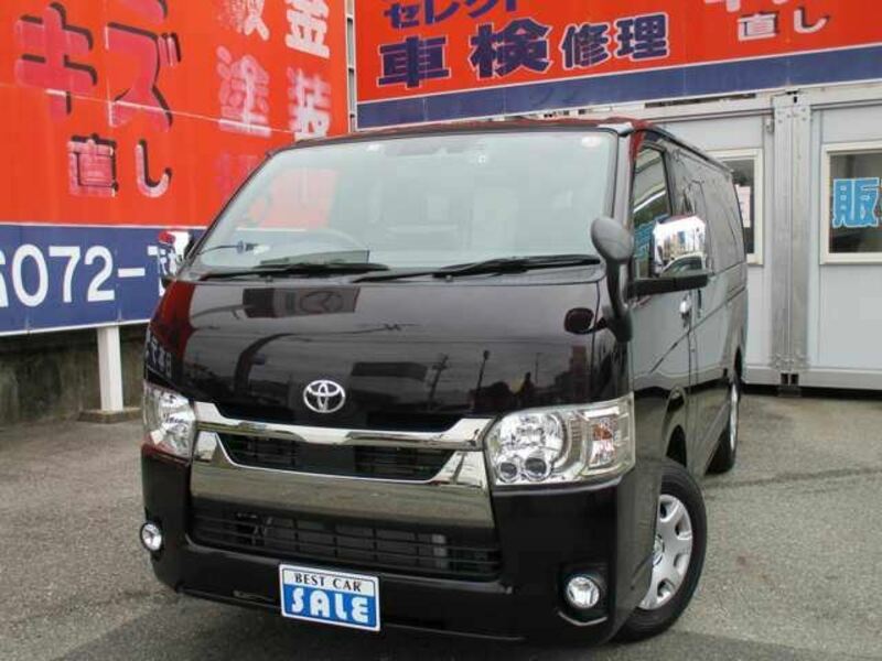 TOYOTA　HIACE VAN