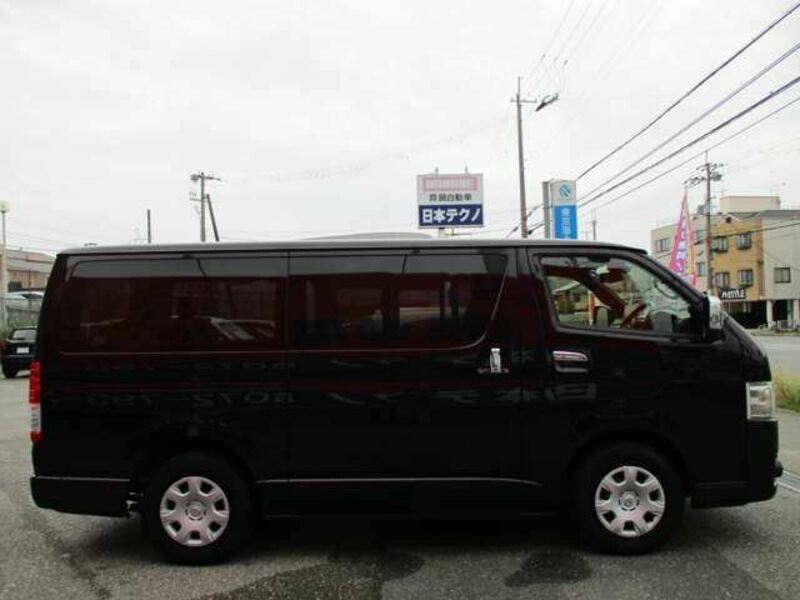 HIACE VAN-8