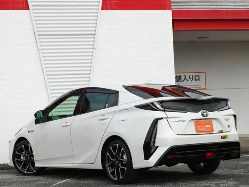 PRIUS PHV-29