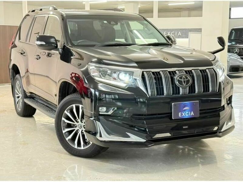 TOYOTA　LAND CRUISER PRADO