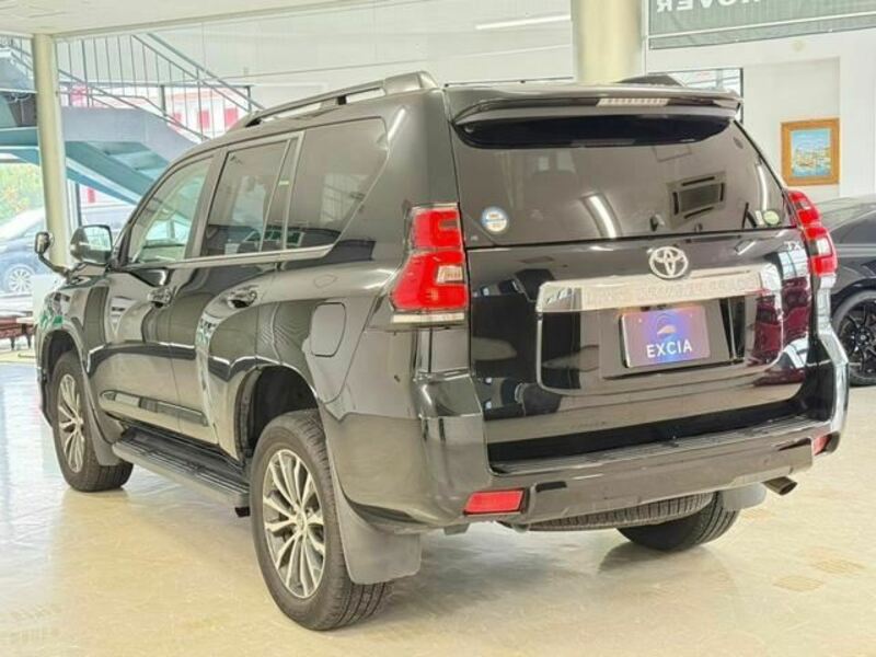 LAND CRUISER PRADO-4