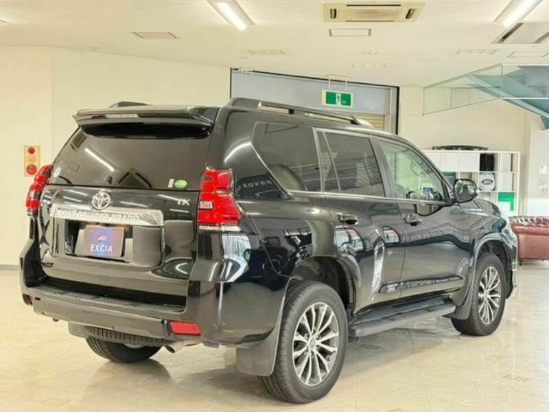 LAND CRUISER PRADO-11