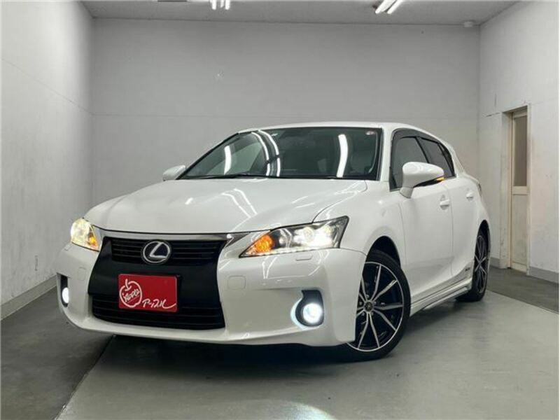 LEXUS　CT