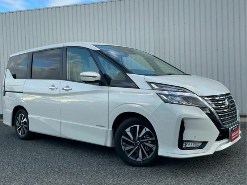 NISSAN　SERENA