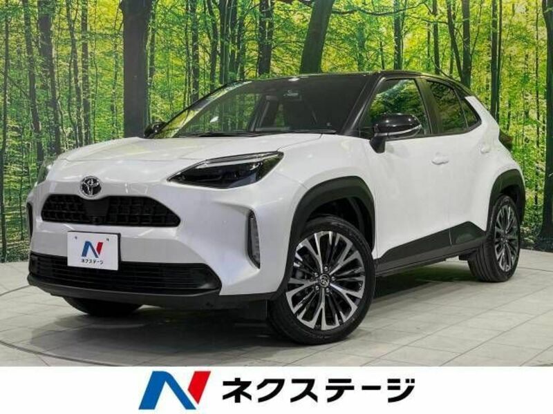 TOYOTA　YARIS CROSS