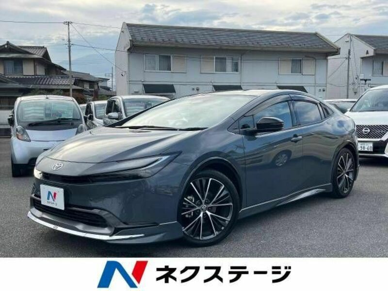 TOYOTA　PRIUS