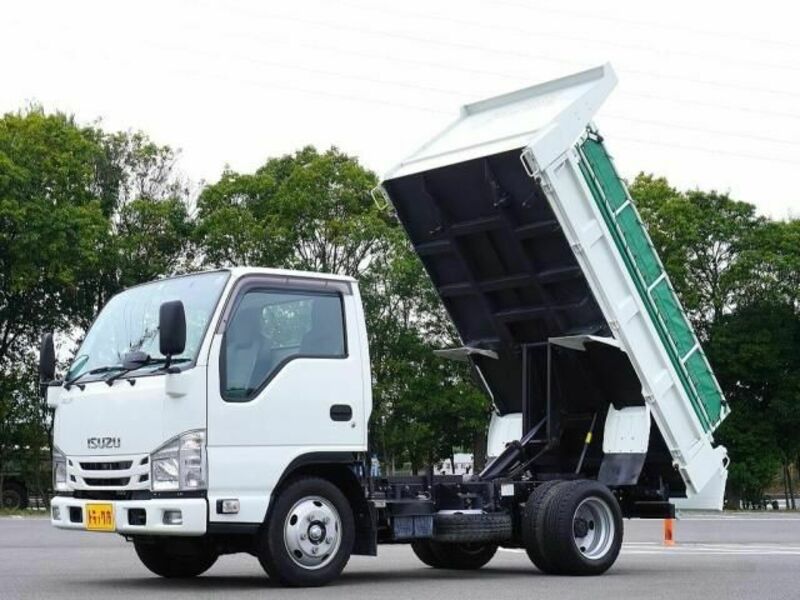 ISUZU　ELF