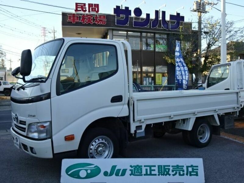 TOYOTA　DYNA