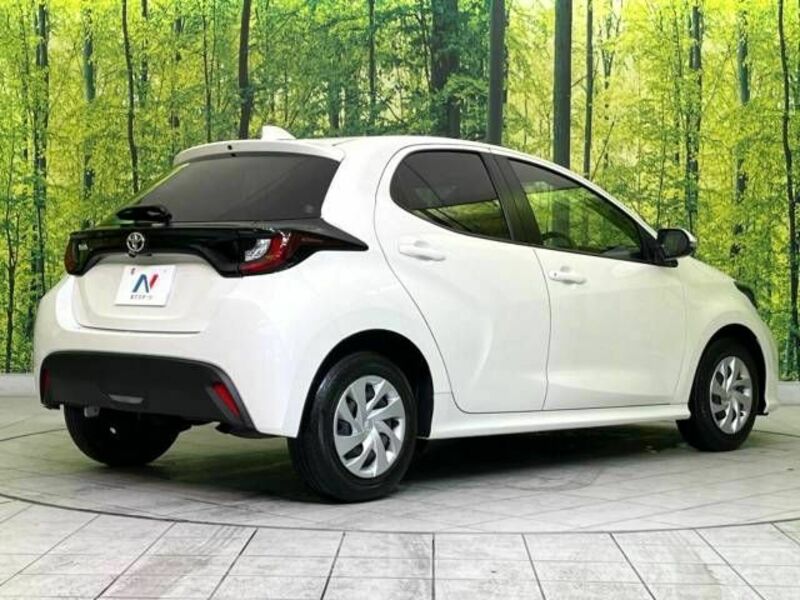 YARIS-17