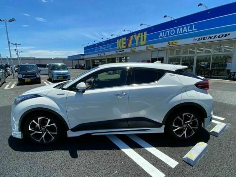 C-HR-8