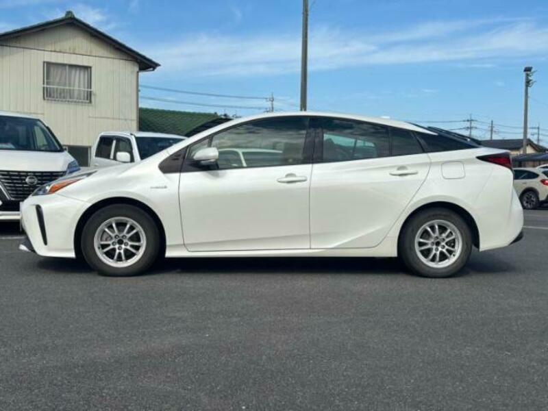 PRIUS-1