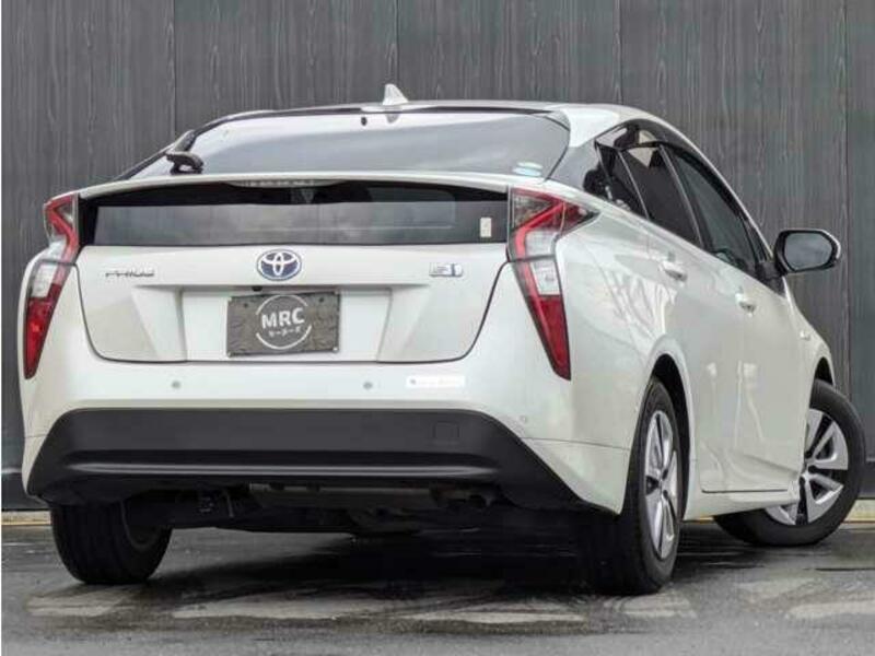 PRIUS-1