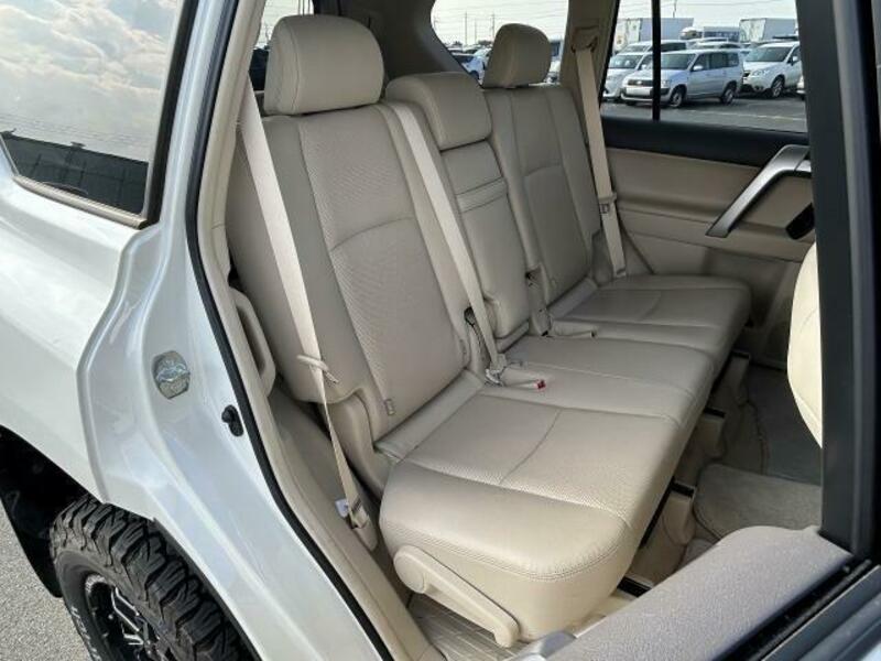 LAND CRUISER PRADO-8