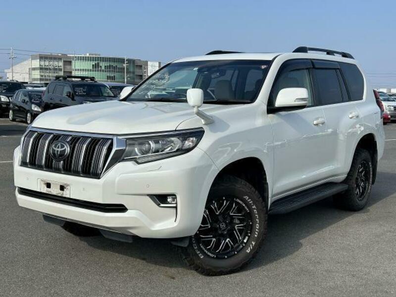 TOYOTA　LAND CRUISER PRADO