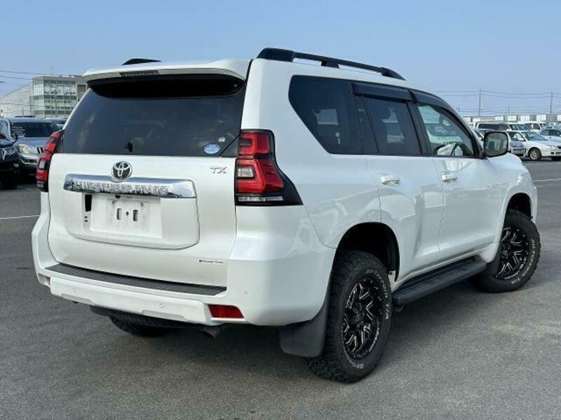 LAND CRUISER PRADO-1