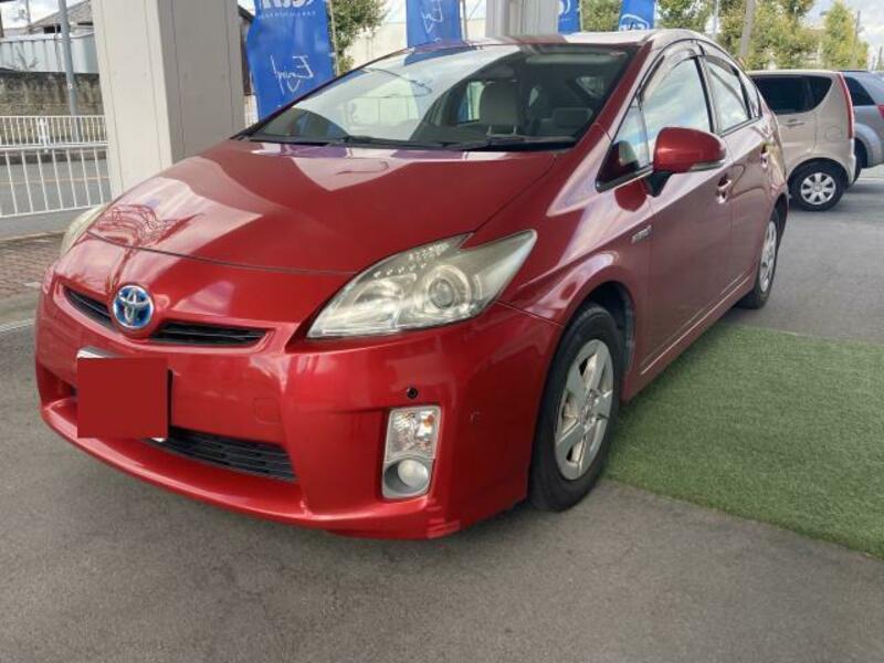 TOYOTA　PRIUS