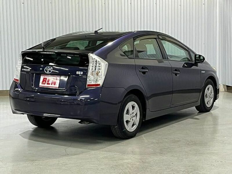 PRIUS-2