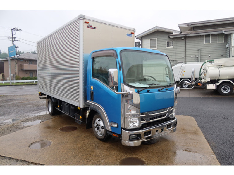 ISUZU　ELF