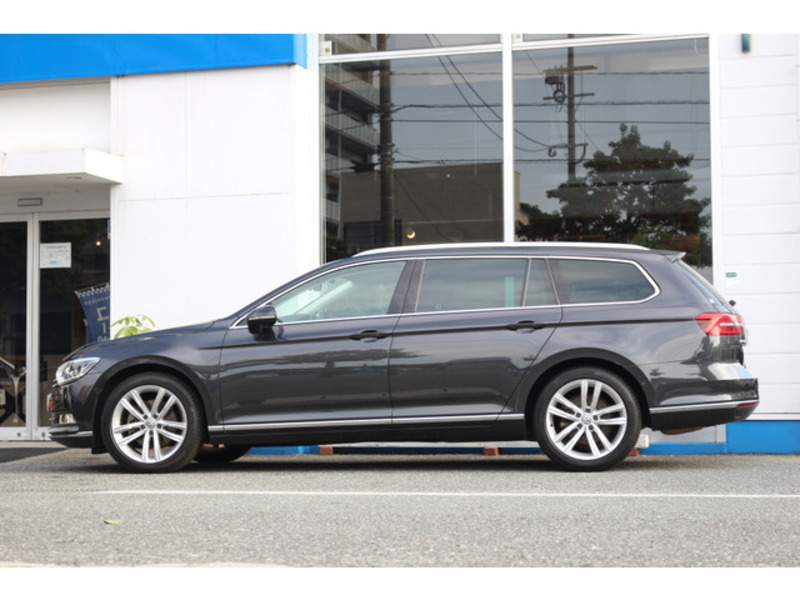 PASSAT VARIANT-7