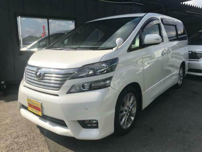 TOYOTA　VELLFIRE