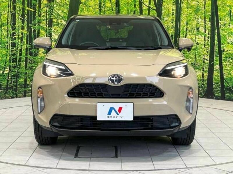 YARIS CROSS-14