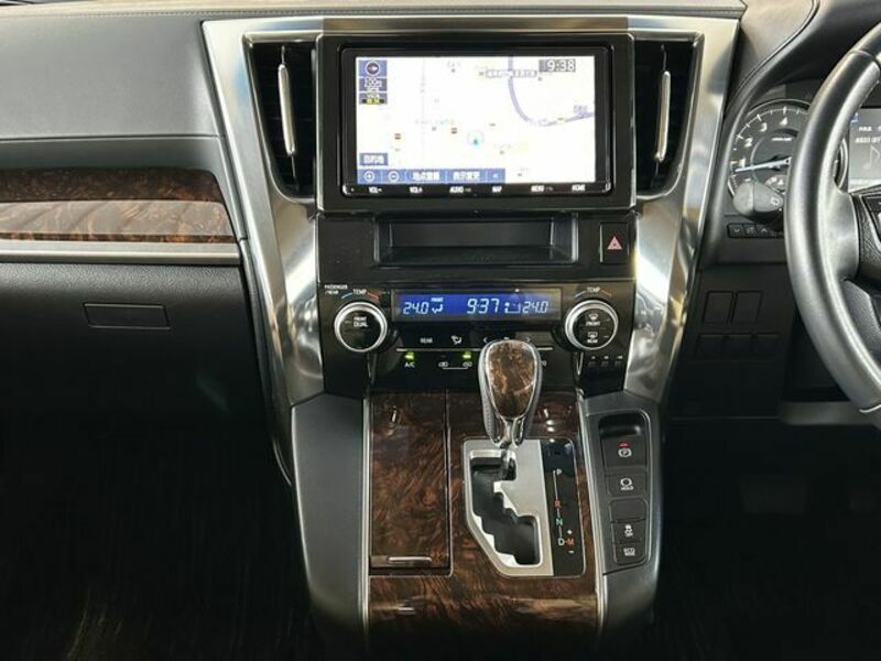 ALPHARD-19