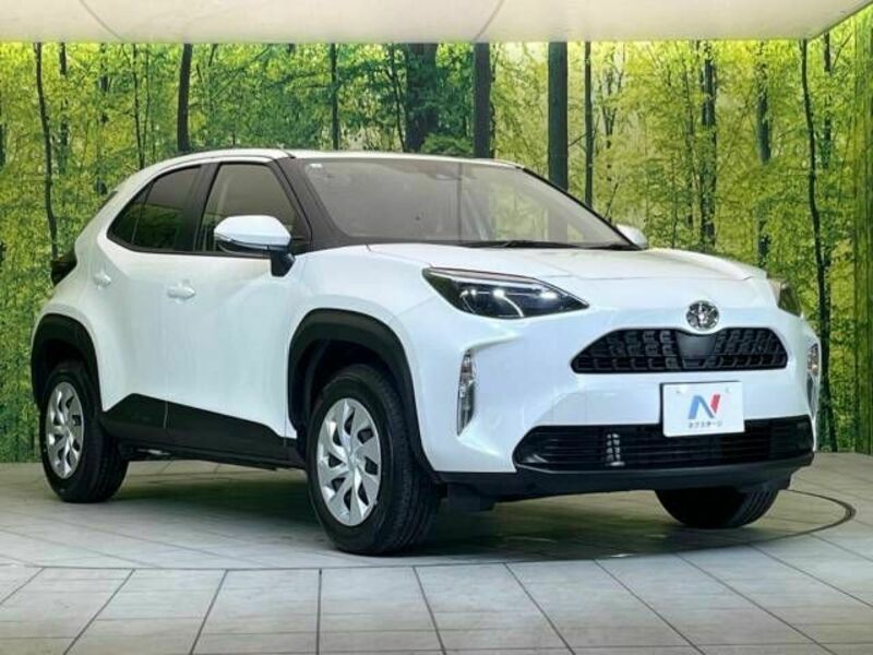 YARIS CROSS-16