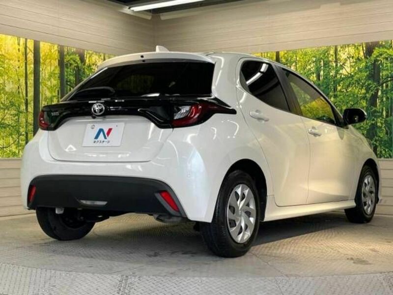 YARIS-17