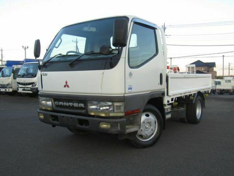 MITSUBISHI　CANTER