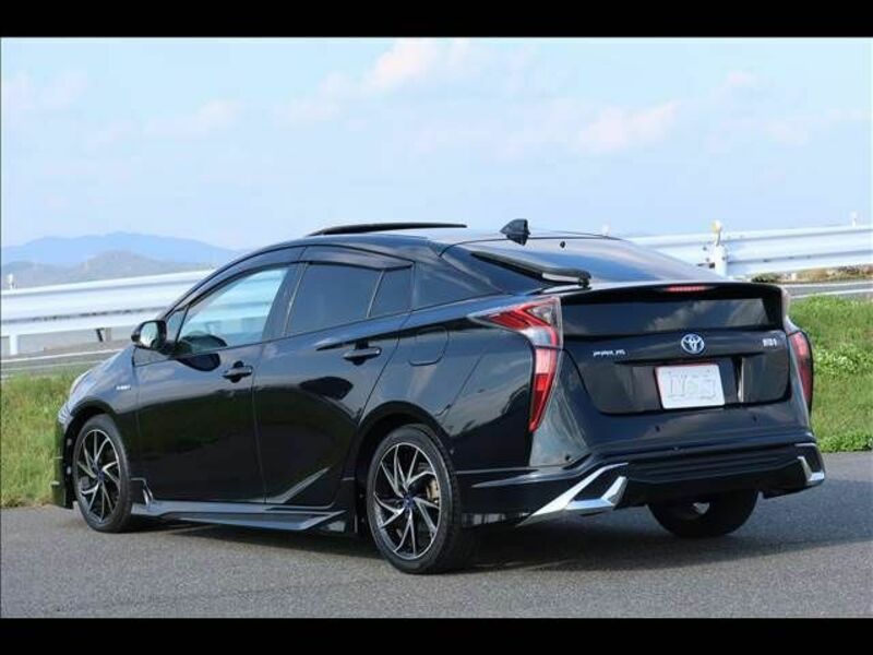 PRIUS-3